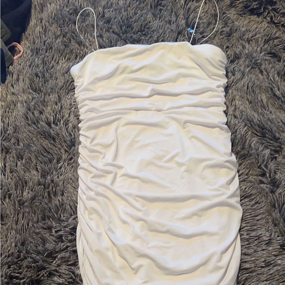white size large, rose gold 13, blue size 9